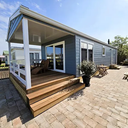The Captain's Petten