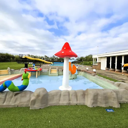 Σαλέ The Captain's *