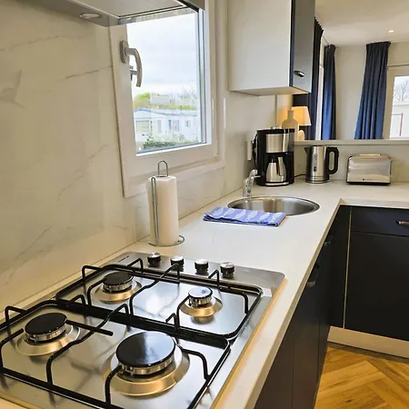 The Captain's * Petten