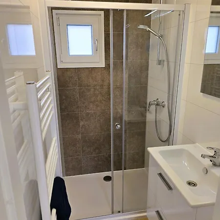 The Captain's Petten